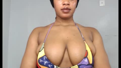 ESTHER online show from 19, 10, 2025