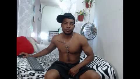 Snapshot of choco_hornyx18 chatting on 17, 9, 2025 Choco online show from 17, 9, 2025