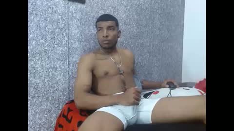 Snapshot of choco_hornyx18 chatting on 29, 9, 2025 Choco online show from 29, 9, 2025