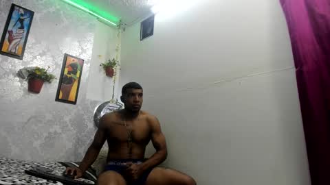 Snapshot of choco_hornyx18 chatting on 6, 11, 2025 Choco online show from 6, 11, 2025