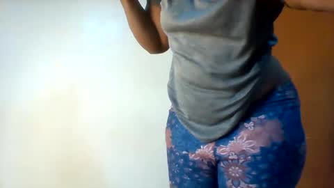 Snapshot of chocobabe002 chatting on 25, 6, 2026 chocobabe002 online show from 25, 6, 2026