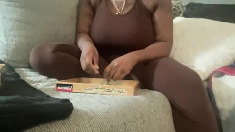 chocolatebaby1121 online show from 2, 11, 2025