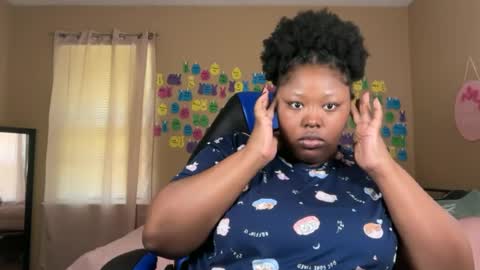 Snapshot of chocolatebunnyxx69 chatting on 19, 6, 2026 Melina online show from 19, 6, 2026