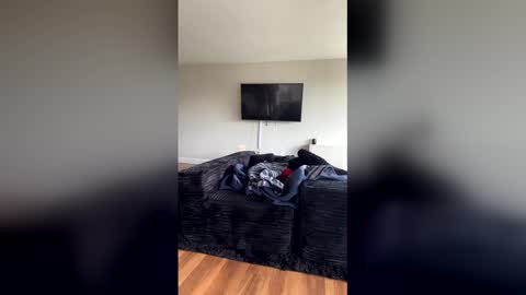 Chocolate Dick online show from 21, 2, 2026