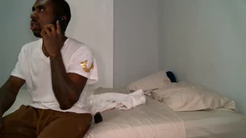 Snapshot of chocolatedolla chatting on 4, 1, 2025 chocolatedolla online show from 4, 1, 2025