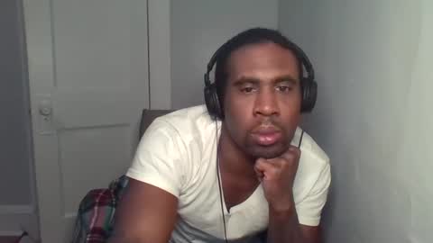 Snapshot of chocolatedolla chatting on 23, 2, 2025 chocolatedolla online show from 23, 2, 2025