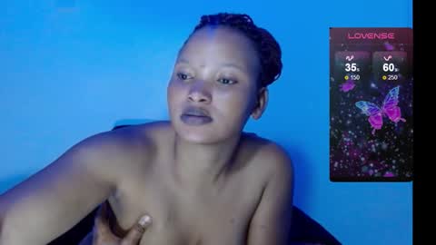 Snapshot of chocolatemilkebony chatting on 9, 3, 2025 chocolatemilkebony online show from 9, 3, 2025