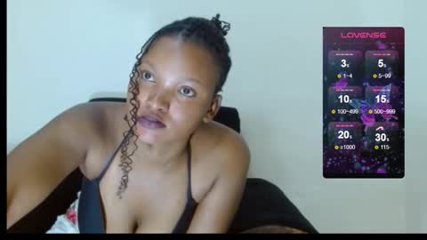 Snapshot of chocolatemilkebony chatting on 30, 9, 2025 chocolatemilkebony online show from 30, 9, 2025
