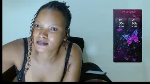 Snapshot of chocolatemilkebony chatting on 30, 9, 2025 chocolatemilkebony online show from 30, 9, 2025