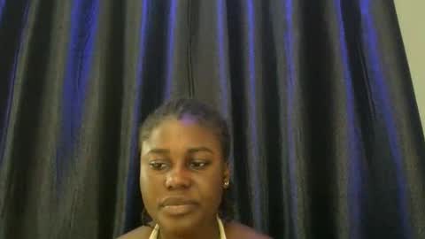 chocoslut22 online show from 27, 10, 2025