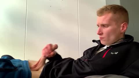 Johnny online show from 19, 4, 2026