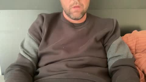 Snapshot of chris13abcd chatting on 4, 10, 2025 chris13abcd online show from 4, 10, 2025