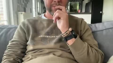 Snapshot of chris13abcd chatting on 12, 11, 2025 chris13abcd online show from 12, 11, 2025