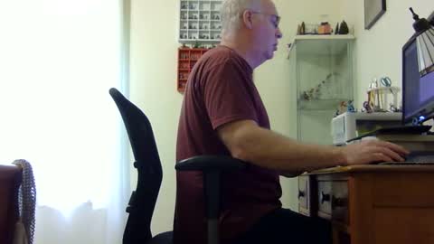 Snapshot of chris2002b chatting on 21, 9, 2025 chris2002b online show from 21, 9, 2025