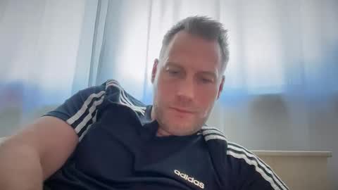 Snapshot of chris2024x chatting on 27, 9, 2025 Christian online show from 27, 9, 2025