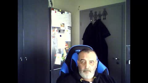 Snapshot of chris250268 chatting on 16, 9, 2025 Chris online show from 16, 9, 2025