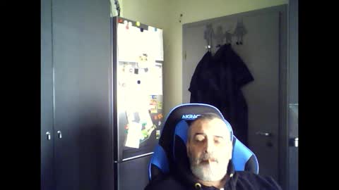 Snapshot of chris250268 chatting on 17, 9, 2025 Chris online show from 17, 9, 2025