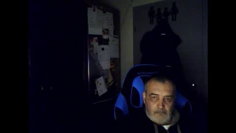 Snapshot of chris250268 chatting on 1, 11, 2025 Chris online show from 1, 11, 2025