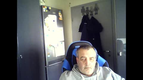 Chris online show from 9, 5, 2026