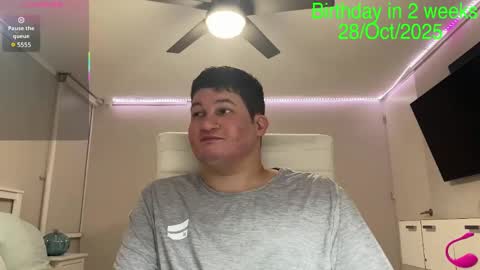 Snapshot of chris___evanss chatting on 2, 10, 2025 Chris Evens online show from 2, 10, 2025