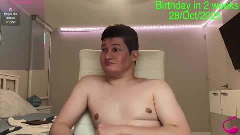 Snapshot of chris___evanss chatting on 11, 10, 2025 Chris Evens online show from 11, 10, 2025