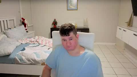 Snapshot of chris___evanss chatting on 1, 12, 2025 Chris Evens online show from 1, 12, 2025