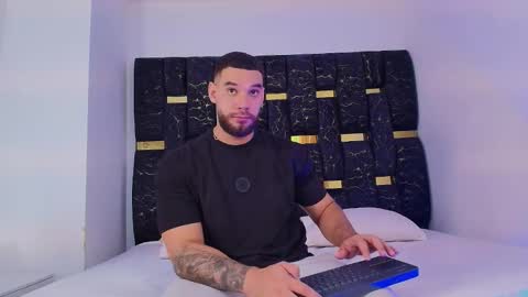 Chris B online show from 26, 11, 2025