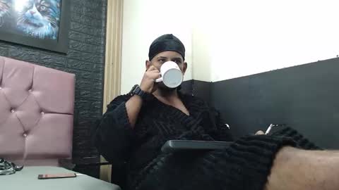 Snapshot of chris_dick2 chatting on 17, 10, 2025 chris_dick2 online show from 17, 10, 2025