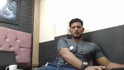 Snapshot of chris_dick2 chatting on 22, 10, 2025 chris_dick2 online show from 22, 10, 2025