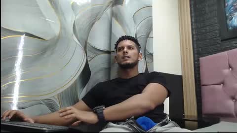 Snapshot of chris_dick2 chatting on 5, 11, 2025 chris_dick2 online show from 5, 11, 2025