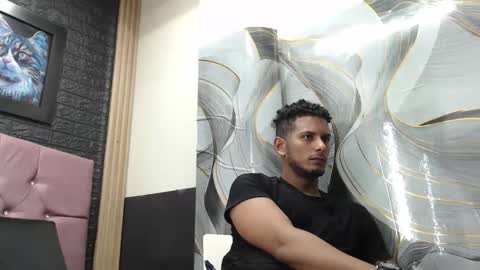 Snapshot of chris_dick2 chatting on 6, 11, 2025 chris_dick2 online show from 6, 11, 2025