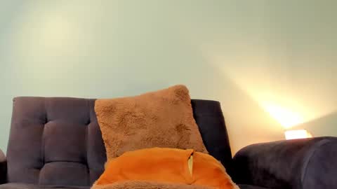 Chriz online show from 11, 2, 2025