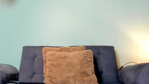 Chriz online show from 12, 2, 2025