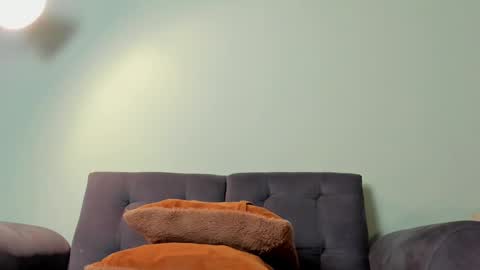 Chriz online show from 28, 2, 2025