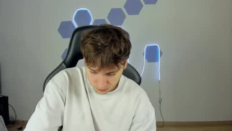 Chris Tyson online show from 3, 12, 2024