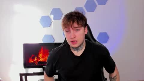 Chris Tyson online show from 17, 11, 2025