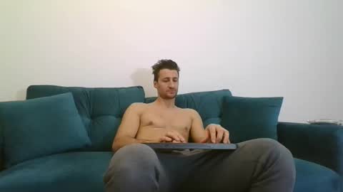 chrisaron online show from 23, 2, 2025