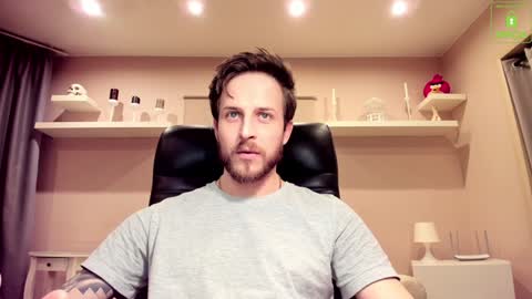 Chris online show from 28, 1, 2025