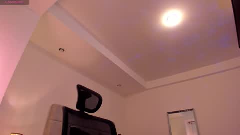 chrismorgan24 online show from 10, 3, 2026