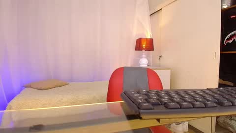 chriss online show from 25, 2, 2026