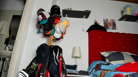 Snapshot of chriss_evanss_ chatting on 4, 12, 2024 chriss_evanss_ online show from 4, 12, 2024