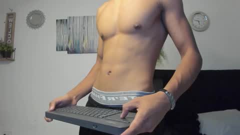 chriss_johnson online show from 2, 12, 2025