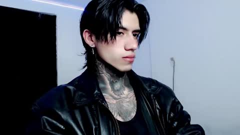 CHRIS  INDEPENT MODEL online show from 5, 2, 2025