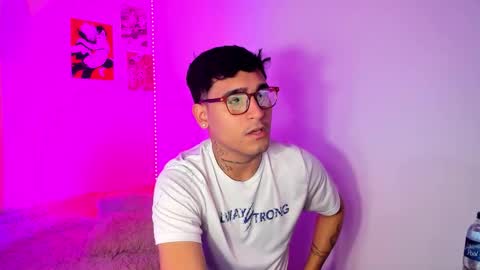 Christian Wang online show from 8, 1, 2026