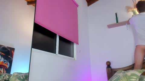 Snapshot of chrisstianford chatting on 17, 10, 2025 Hi dont forguet to follow me    online show from 17, 10, 2025