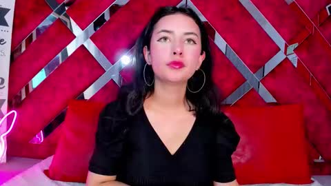 Chrisstin online show from 7, 4, 2026