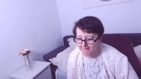 Christa online show from 12, 1, 2025