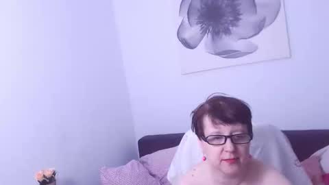 Christa online show from 19, 9, 2025