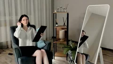 Snapshot of christaschrecongost chatting on 2, 2, 2026 christaschrecongost online show from 2, 2, 2026