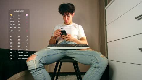 UPVOTE ME ------  ILL DO SOMETHING FOR FREE online show from 30, 3, 2026